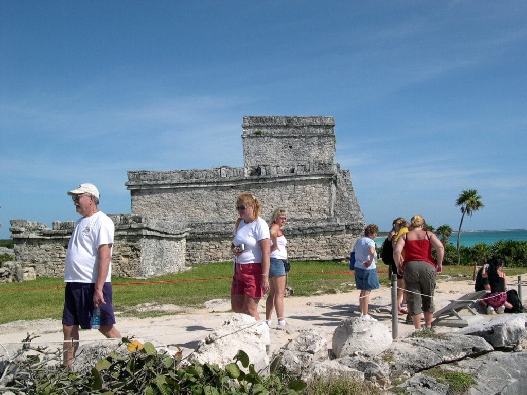 Zona arqueológica de Tulum uno de los lugares turísticos de la Riviera Maya