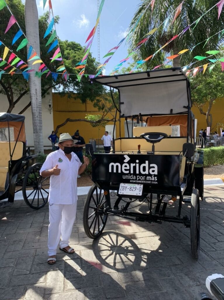 Recorre Mérida a bordo de una calesa
