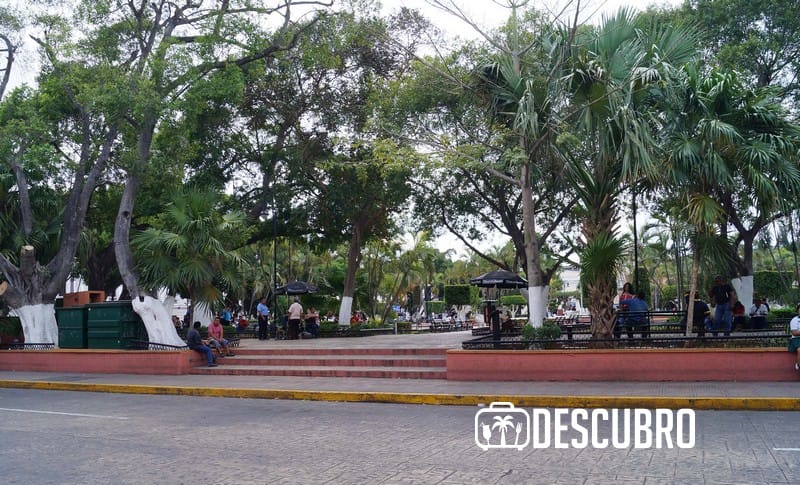 La plaza principal de Mérida se ha visto en la historia de Mérida desde 1542.