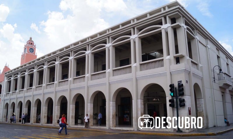 Inaugurado el 6 de enero de 1999 para celebrar el 457 Aniversario de la fundación de Mérida.
