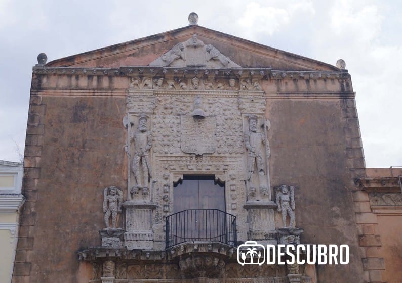 De la construcción original de la Casa Montejo hoy sólo se conserva el portal de su fachada