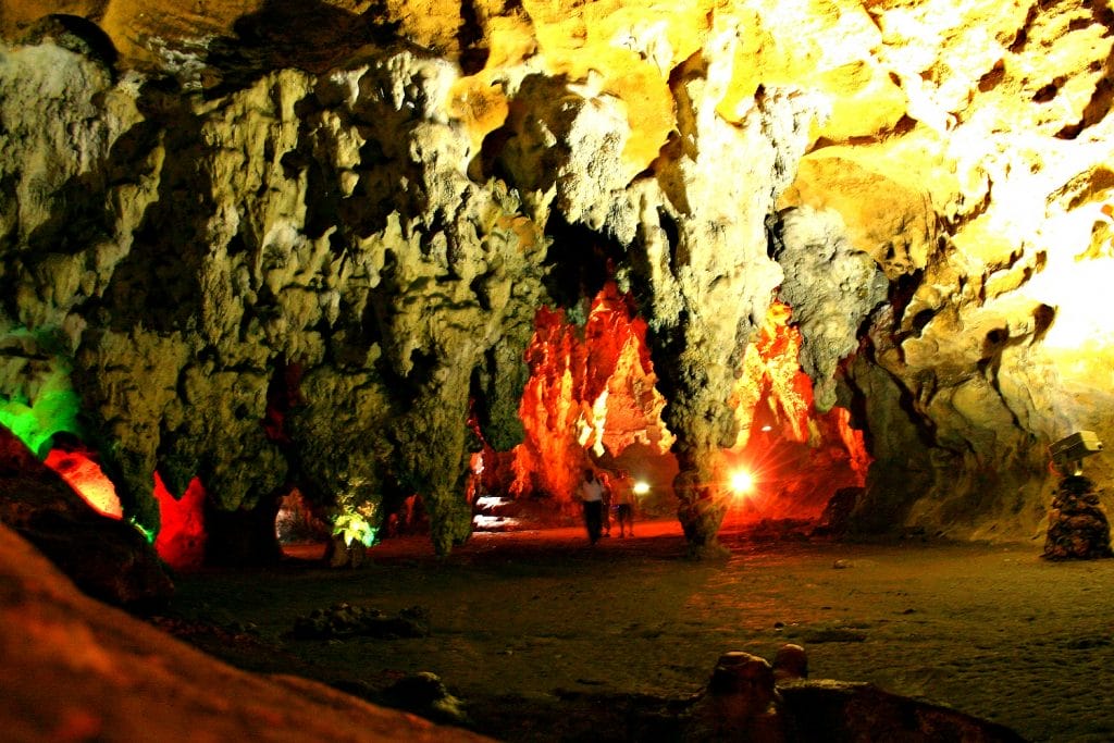 Las grutas de Loltún son un destino imperdible de la Península de Yucatán 