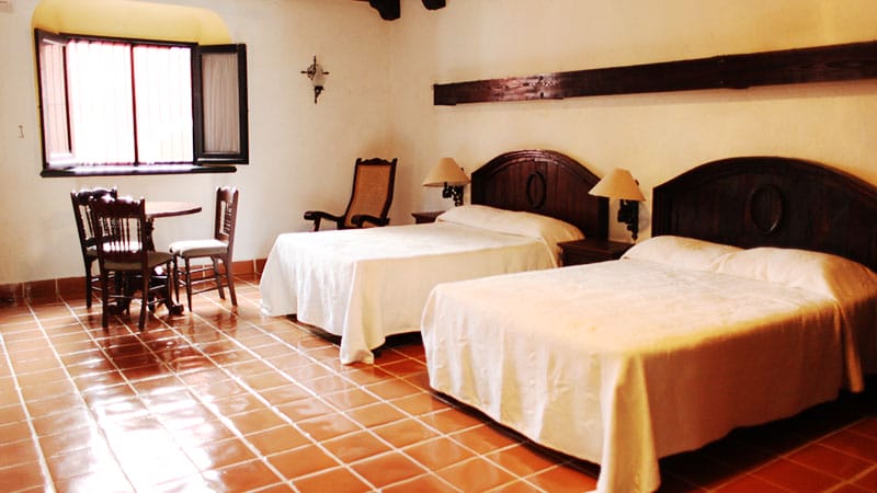 La Hacienda Teya cuenta con seis exclusivas habitaciones, todas ellas diferentes y de estilo colonial.