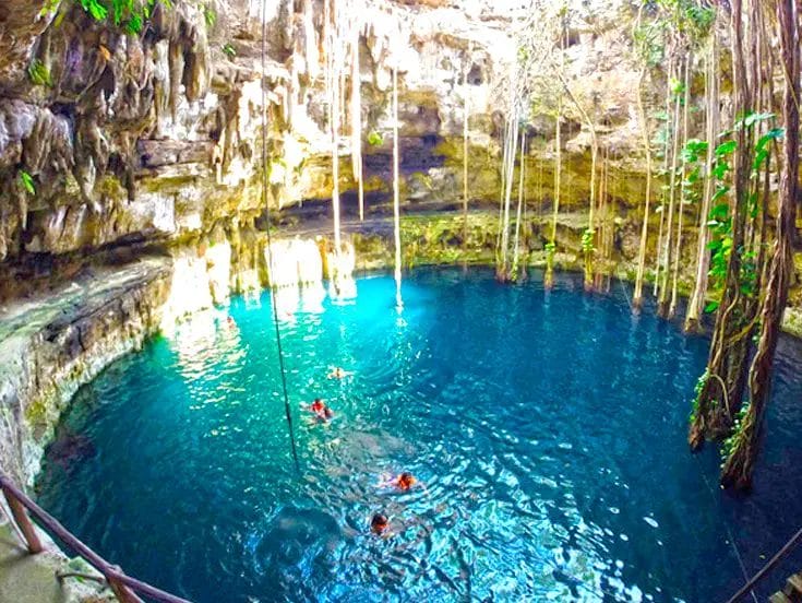 conoce los atractivos de los cenotes en el pueblo mágico de Valladolid