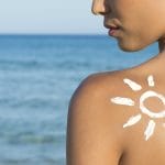 El uso de protector solar es indispensable para el cuidado de la piel y evitar quemaduras innecesarias
