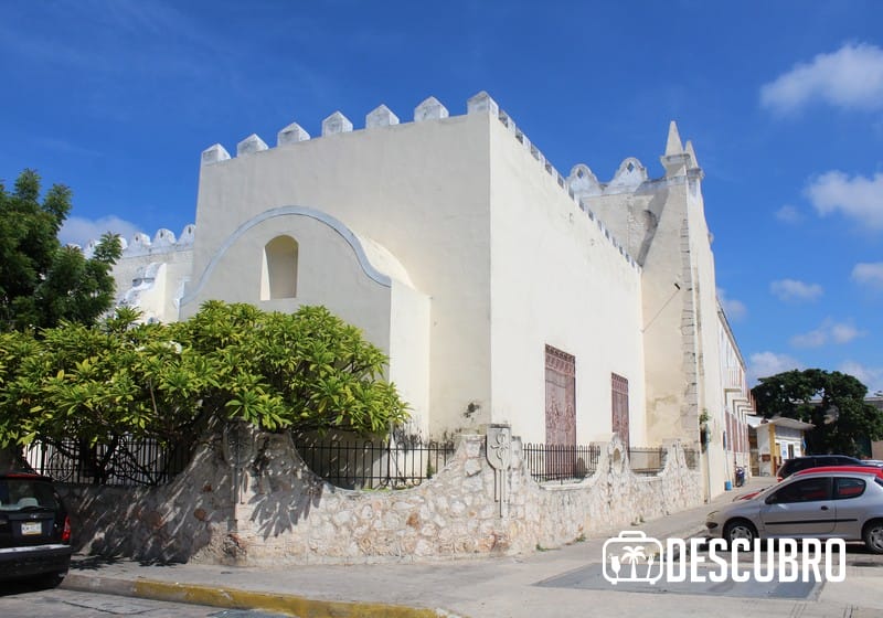 Imágenes del parque de Santiago en el Centro Histórico de Mérida, la ciudad blanca
