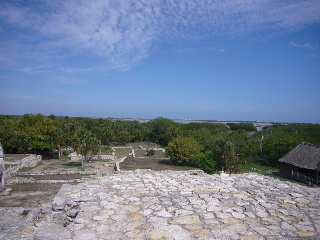Imagen del sitio arqueológico de Xcambó