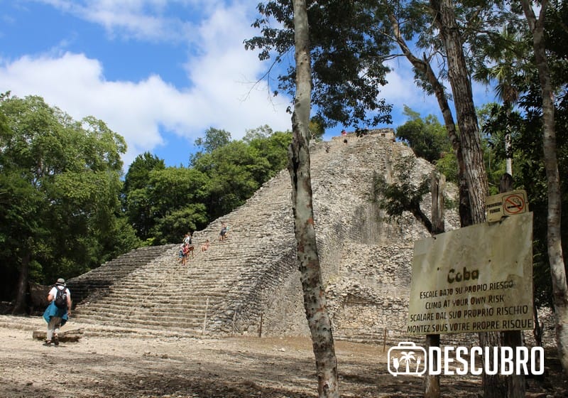 Conoce el sitio arqueológico de Cobá, un destino con arqueología y cenotes en un mismo lugar.