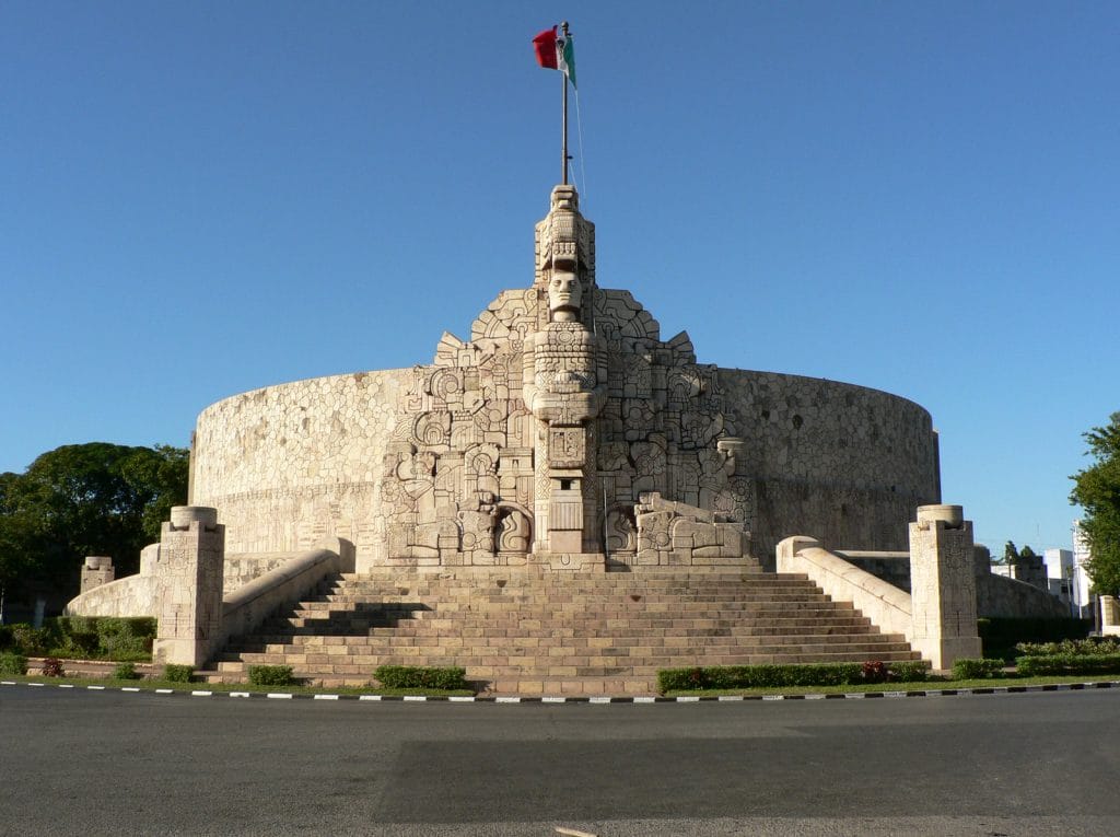 Monument a la Patria. Foto de Auto Progreso