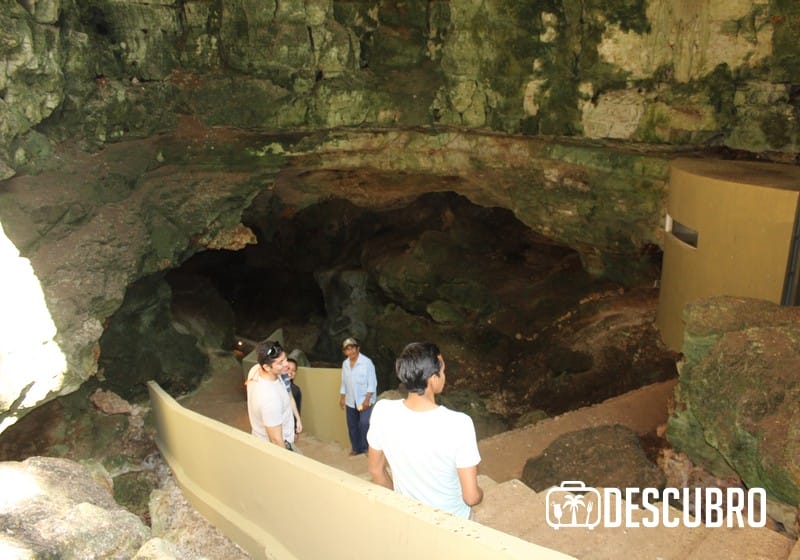 Imagen de la gruta de Xtacumbilxuna'an