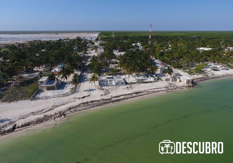 Vista aérea en el puerto de San Crisanto