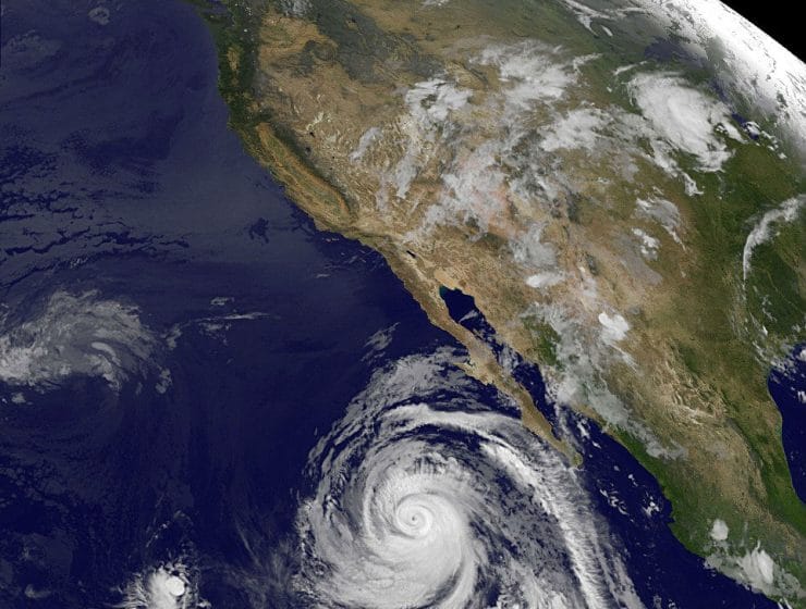 Conoce las recomendaciones para viajar en temporada de huracanes