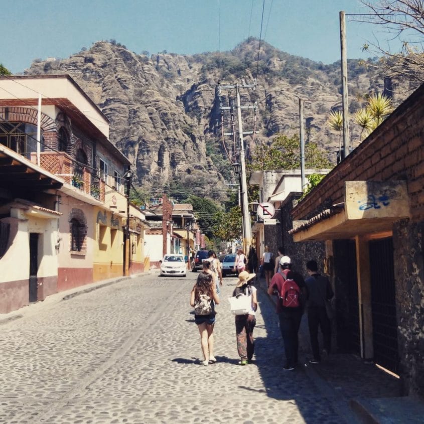 Tepoztlán, Morelos, uno de los pueblos mágicos cercanos a la CDMX. Fotos de ClickBus
