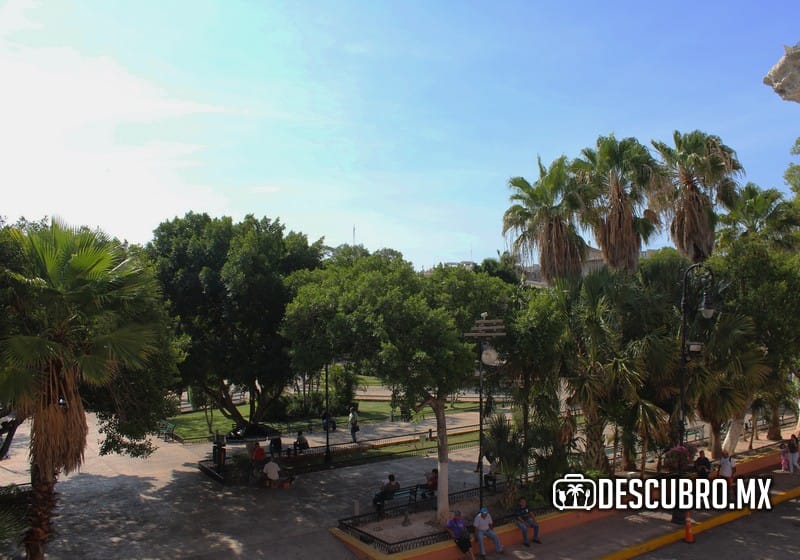 Vista del Palacio Municipal en Mérida a la Plaza Grande