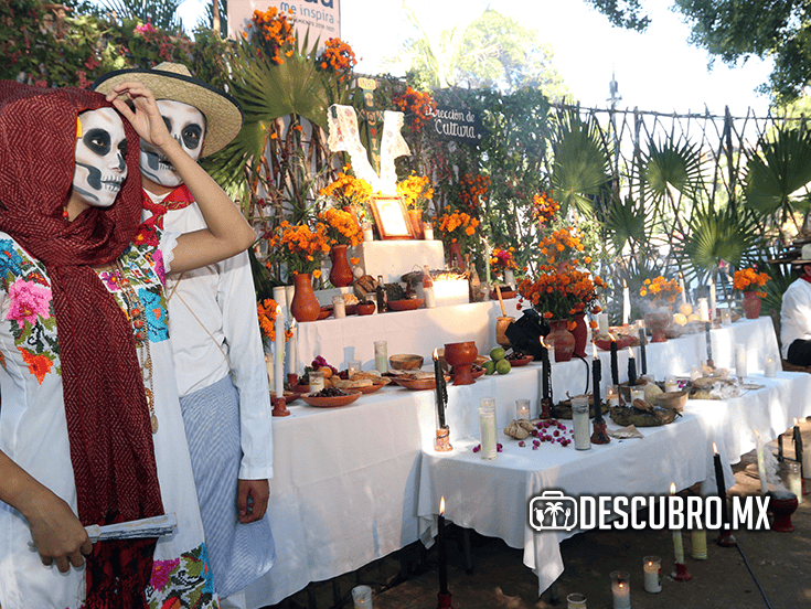 día de muertos altar