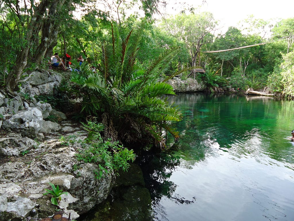 Cenote Xunaan-Ha.-Foto de Flickr