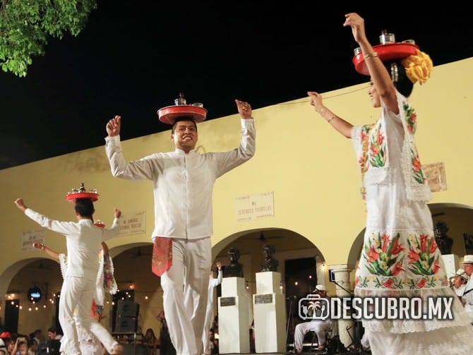 Los bailes típicos son eventos imperdibles en la capital yucateca