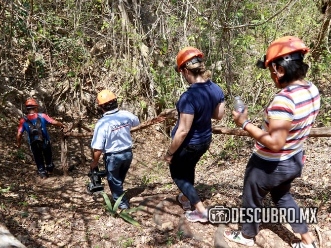 Sin vas a San Marcelino y amas la aventura puedes recorrer un sendero hasta la zona de Chacmultún