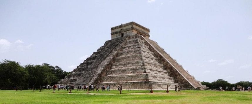 Foto de la zona arqueológica de Chichén Itzá