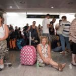 Pasajeros en aeropuerto de España