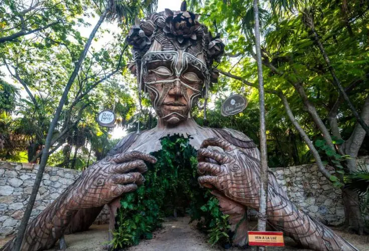 En donde está y cuánto cuesta visitar la escultura gigante Ahau en Tulum