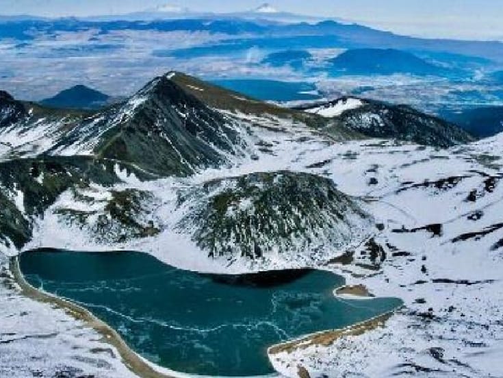 Nevado de Toluca, sus lagunas y paisajes nevados 