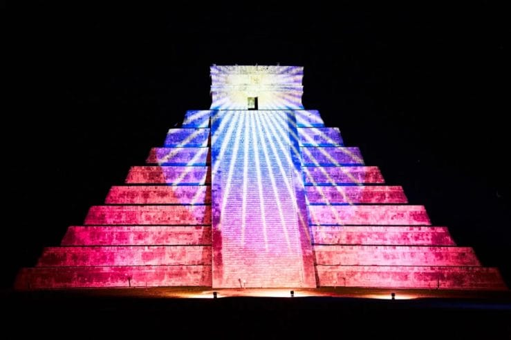 El costo del espectáculo es independiente del acceso a la zona arqueológica de Chichén Itzá 
