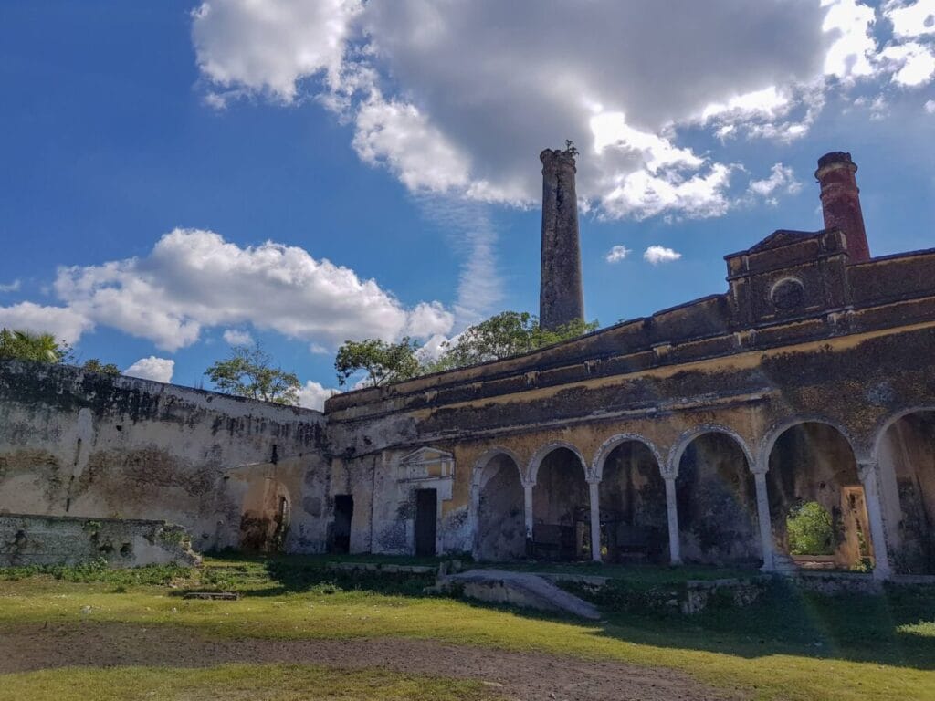 La ex hacienda Tecoh guarda historias de terror.-Foto de facebook