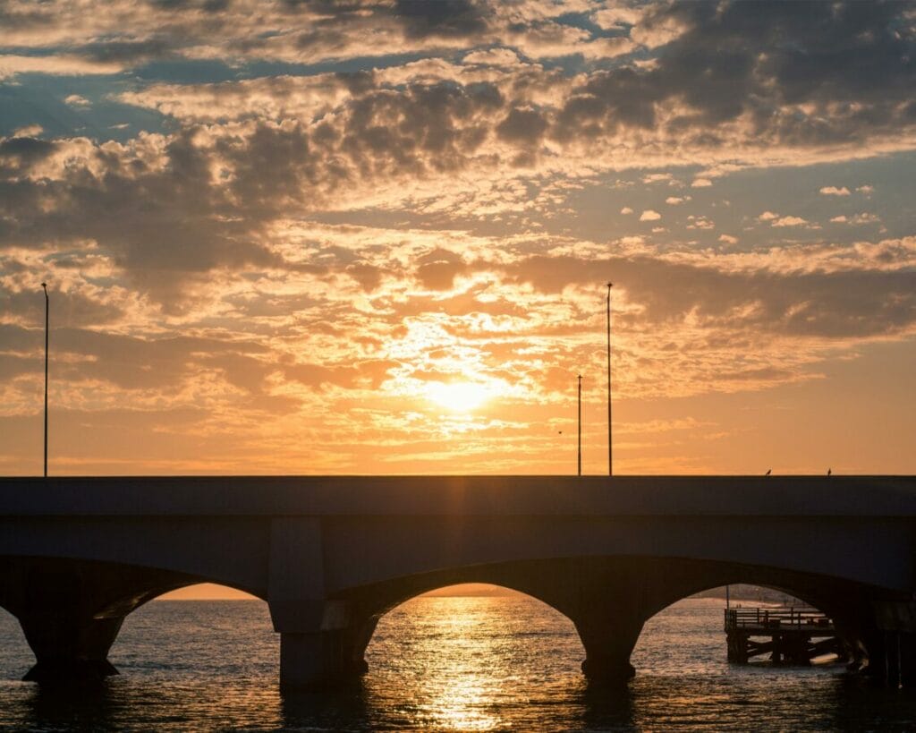 atardecer muelle Progreso