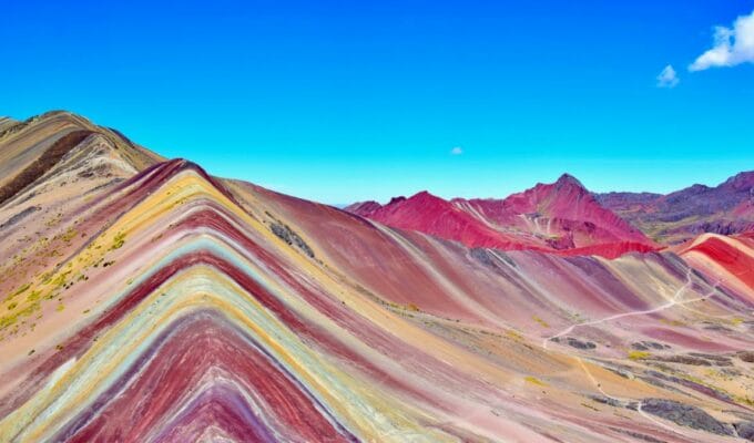 Montaña Arcoíris en Perú