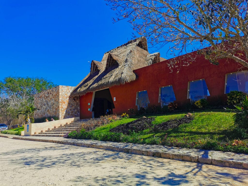 Restaurante Cenote Santa Bárbara
