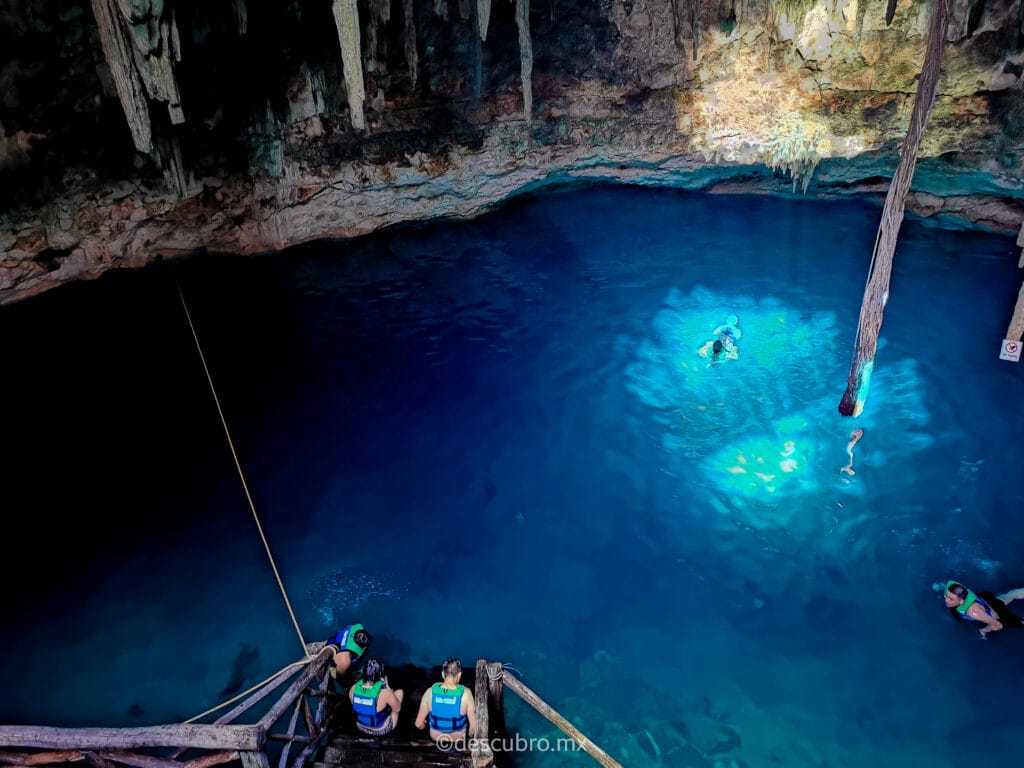 Cenote Santa Bárbara en Homún