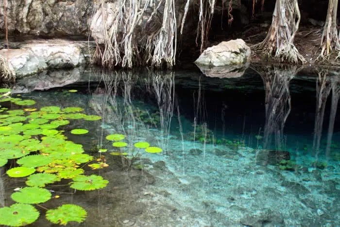 San Antonio Mulix cuenta con dos maravillas naturales: el cenote Dzombakal y  el famoso cenotete X-batún 