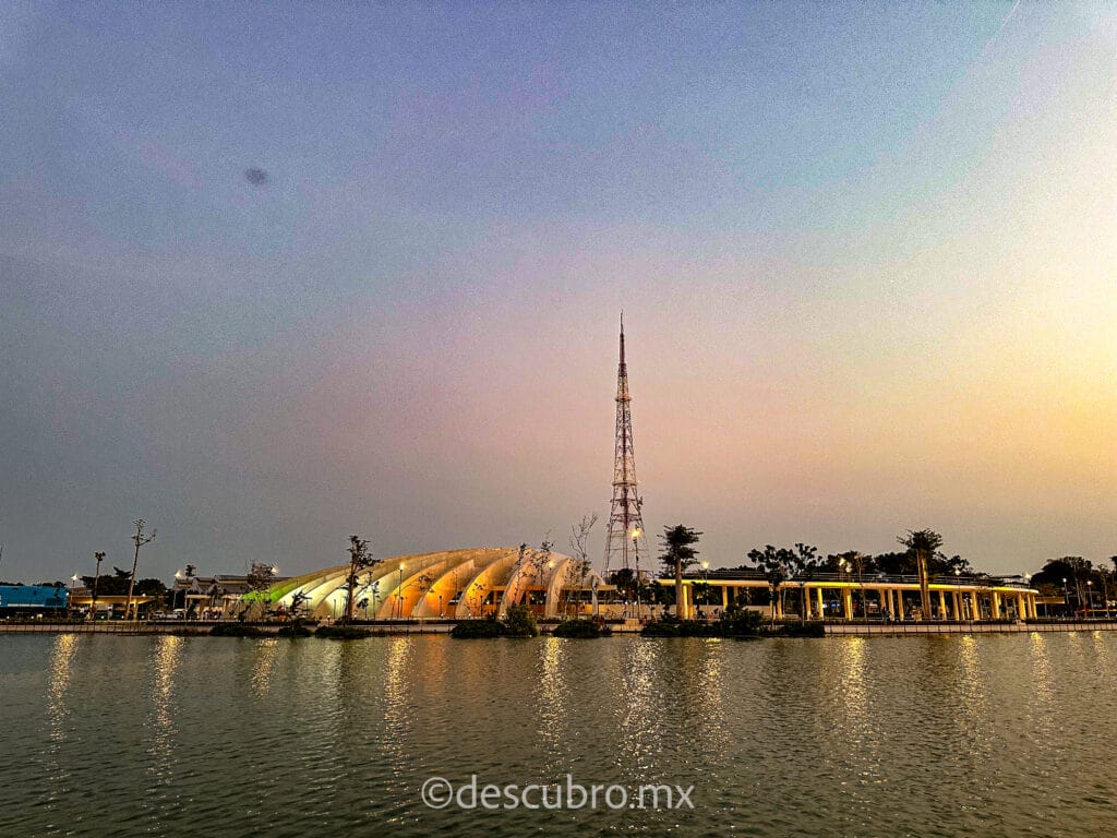 Lago del Gran Parque de la Plancha, Mérida