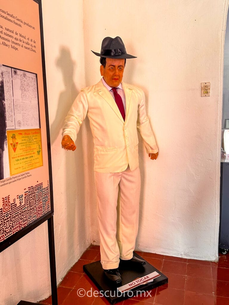 Figura de cera de Felipe Carillo Puerto