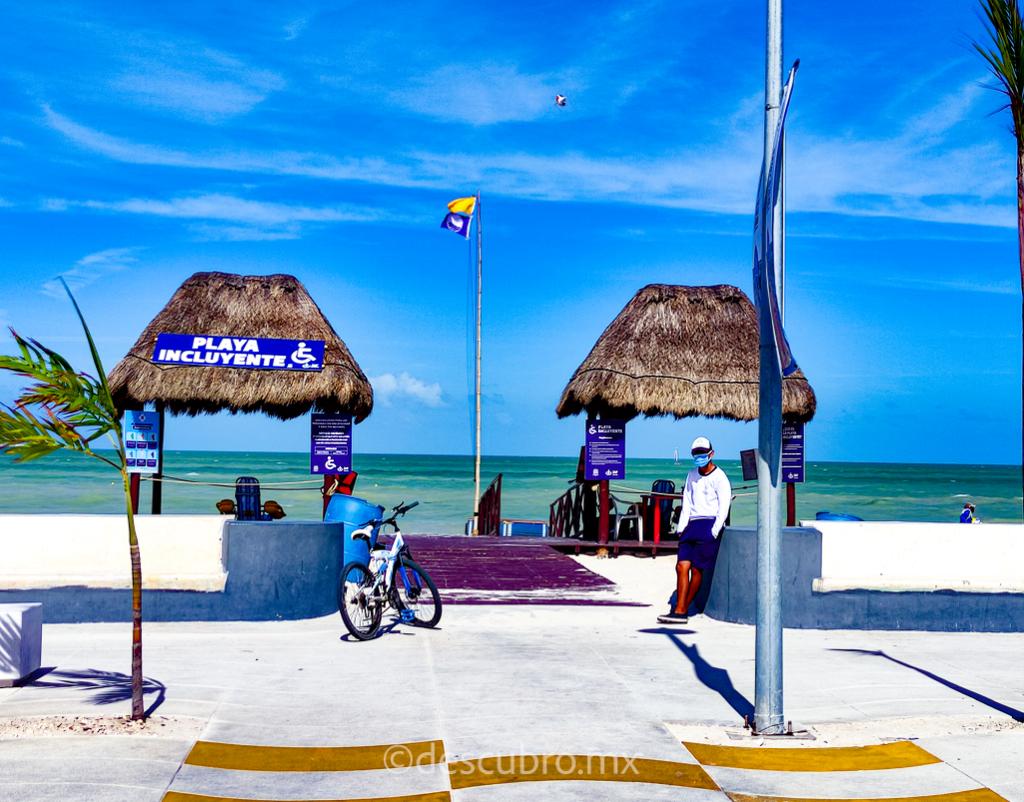 Playa incluyente en Progreso, Yucatán