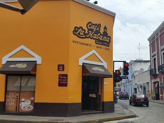 El café La Habana de Mérida es un restaurante abierto las 24 horas