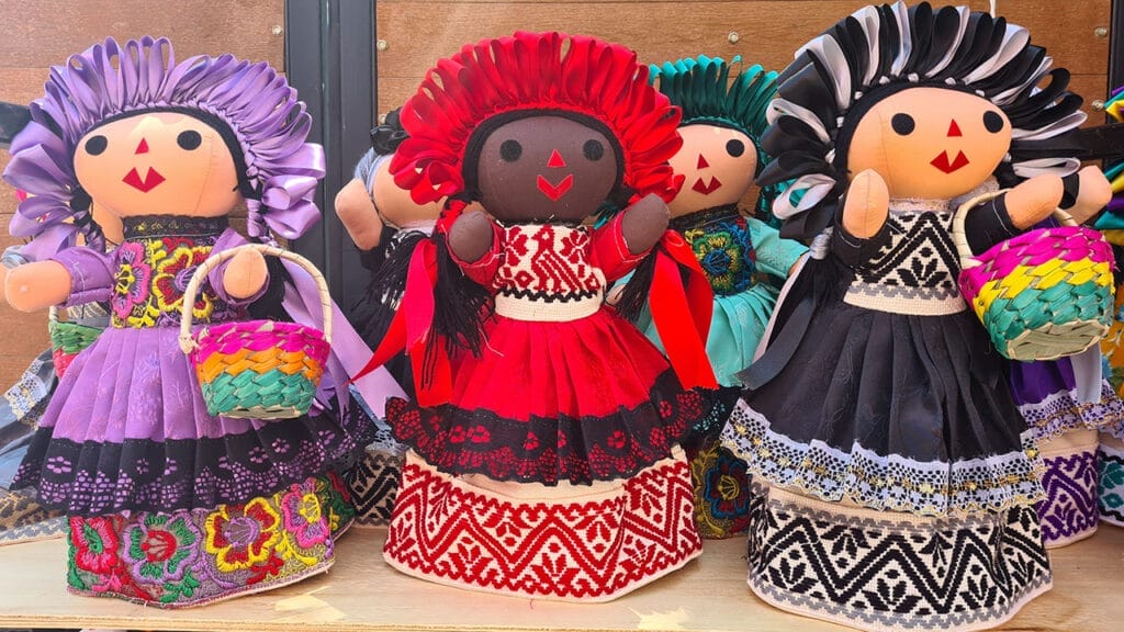 La muñeca Lele representa el esfuerzo de miles de mujeres artesanas de México