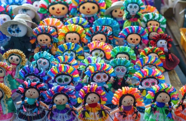 Muñeca Lele. Conoce el significado de la vestimenta dela artesanía