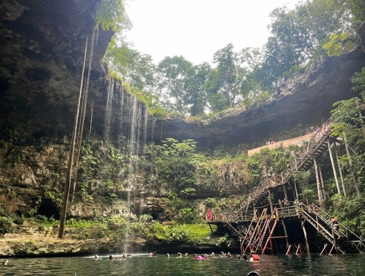 DEscubre labelleza natural del cenote saamal